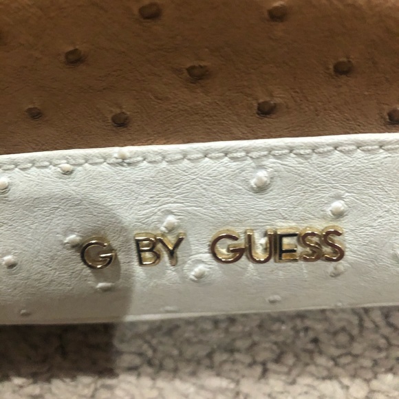 G by Guess bag - Picture 2 of 4